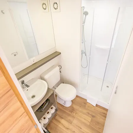 Prázdninový areál Camp Dole - Mobile And Glamping Tent 3*