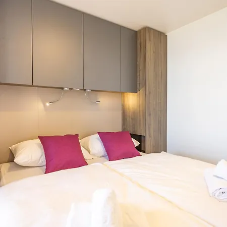 Camp Dole Zivogosce - Mobile Home And Glamping Tent Park za odmor Zivogosce